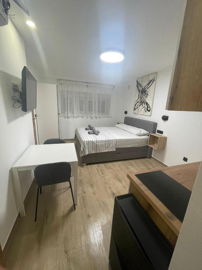 Apartments Anka Pula Exterior foto